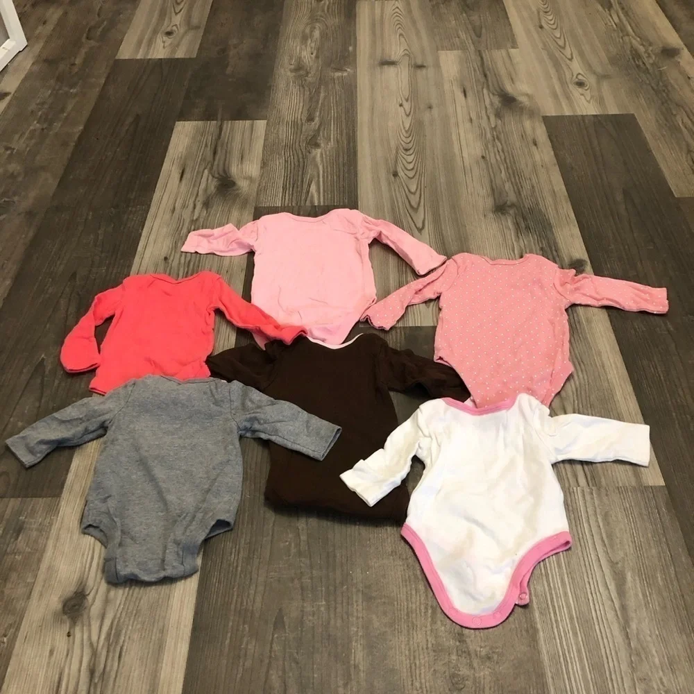 Carters Bundle of Plain and Printed Onesies‎ 3 Months